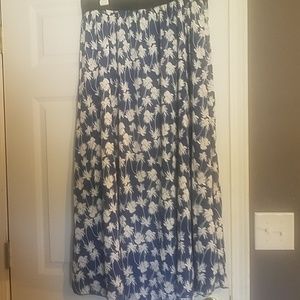 Lularoe Lucy